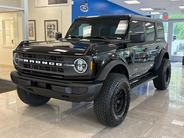 2026 Ford Bronco Big Bend in Shadow Black — front three-quarter view