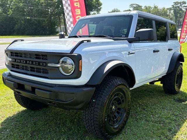 2026 Ford Bronco Big Bend in Oxford White — front three-quarter view