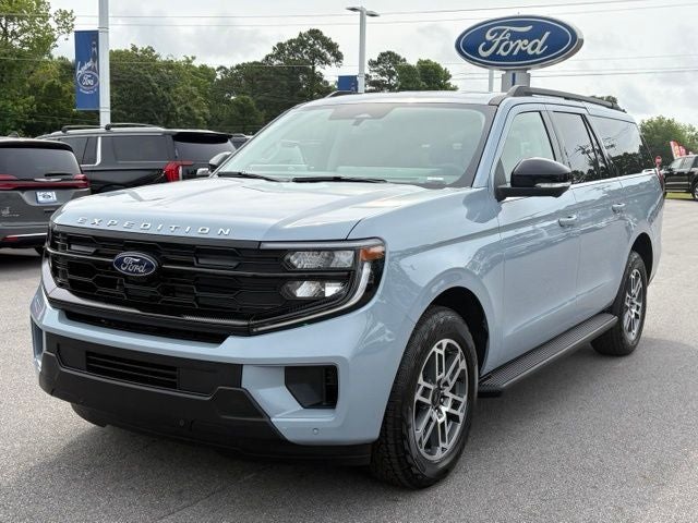 2026 Ford Expedition MAX Active in Glacier Gray Metallic Tri-Coat — front three-quarter view