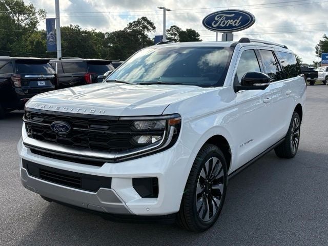 2026 Ford Expedition MAX Platinum in Star White Metallic Tri-Coat — front three-quarter view
