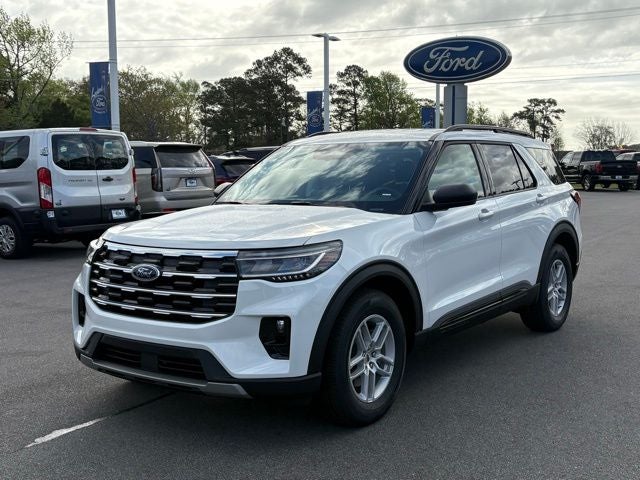 2026 Ford Explorer Active in Star White Metallic Tri-Coat — front three-quarter view