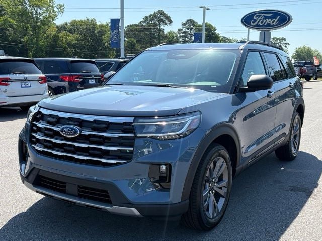 2026 Ford Explorer Active in Vapor Blue Metallic — front three-quarter view