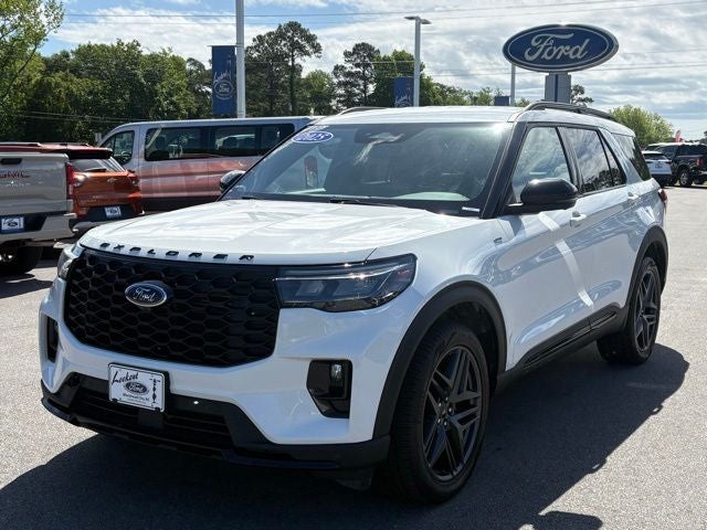 2025 Ford Explorer ST-Line in White Metallic — front three-quarter view
