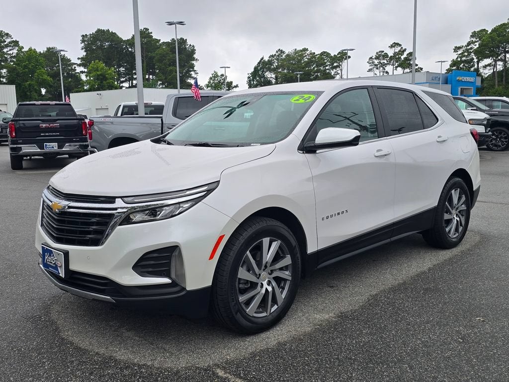 2024 Chevrolet Equinox LT in Iridescent Pearl Tricoat — front three-quarter view